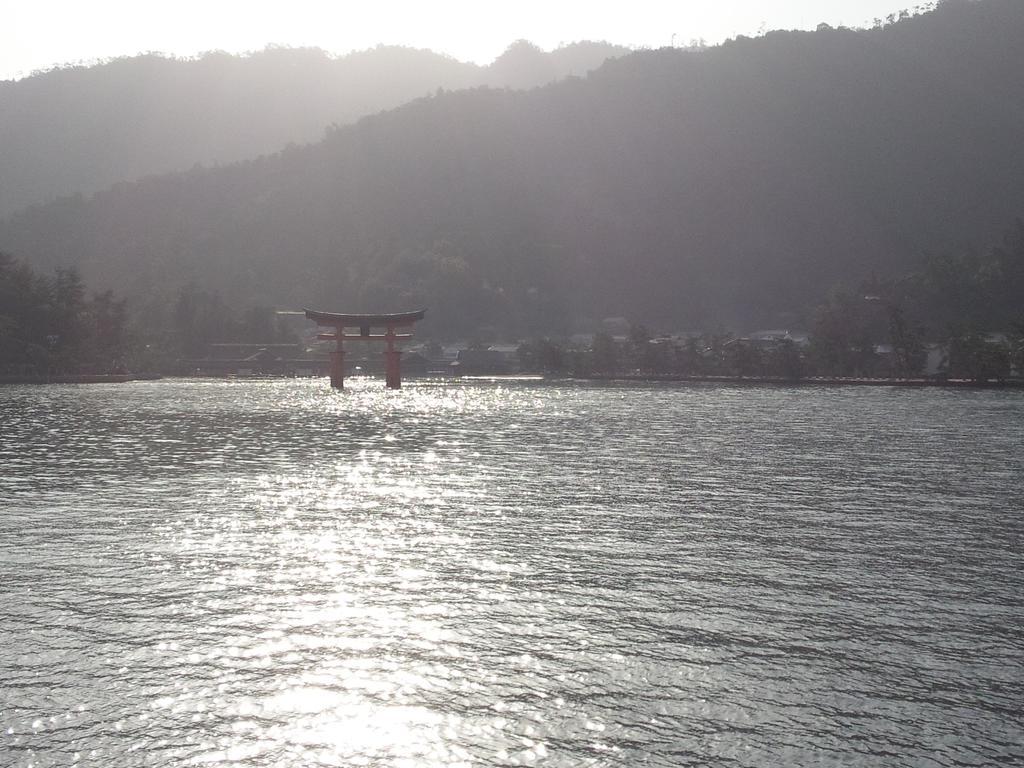 Hotel Ishimoto Hiroshima Bagian luar foto